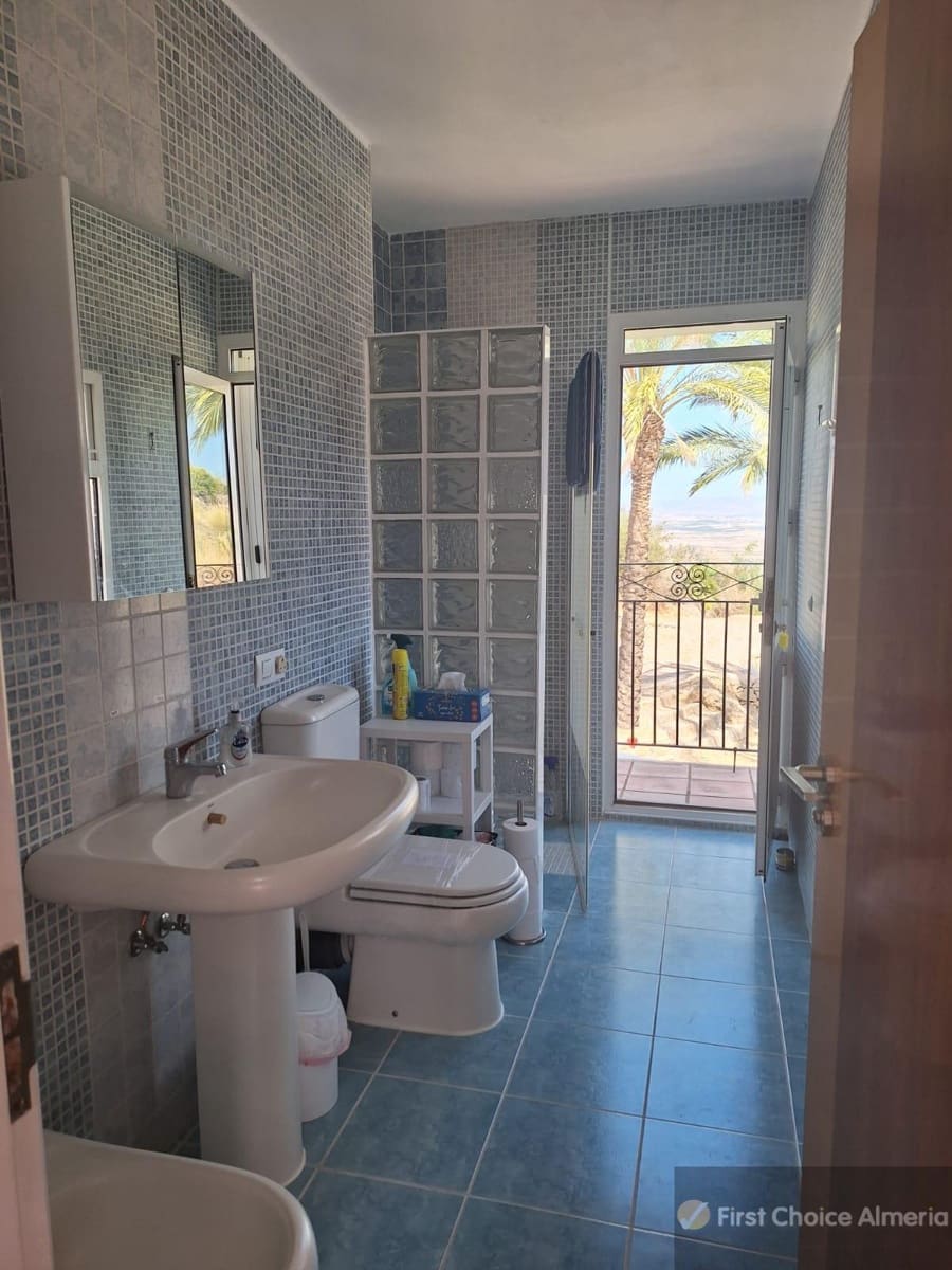 Chalet de 4 habitaciones en Mojácar en venta con garaje - 795.000 € (Ref: 9337771)