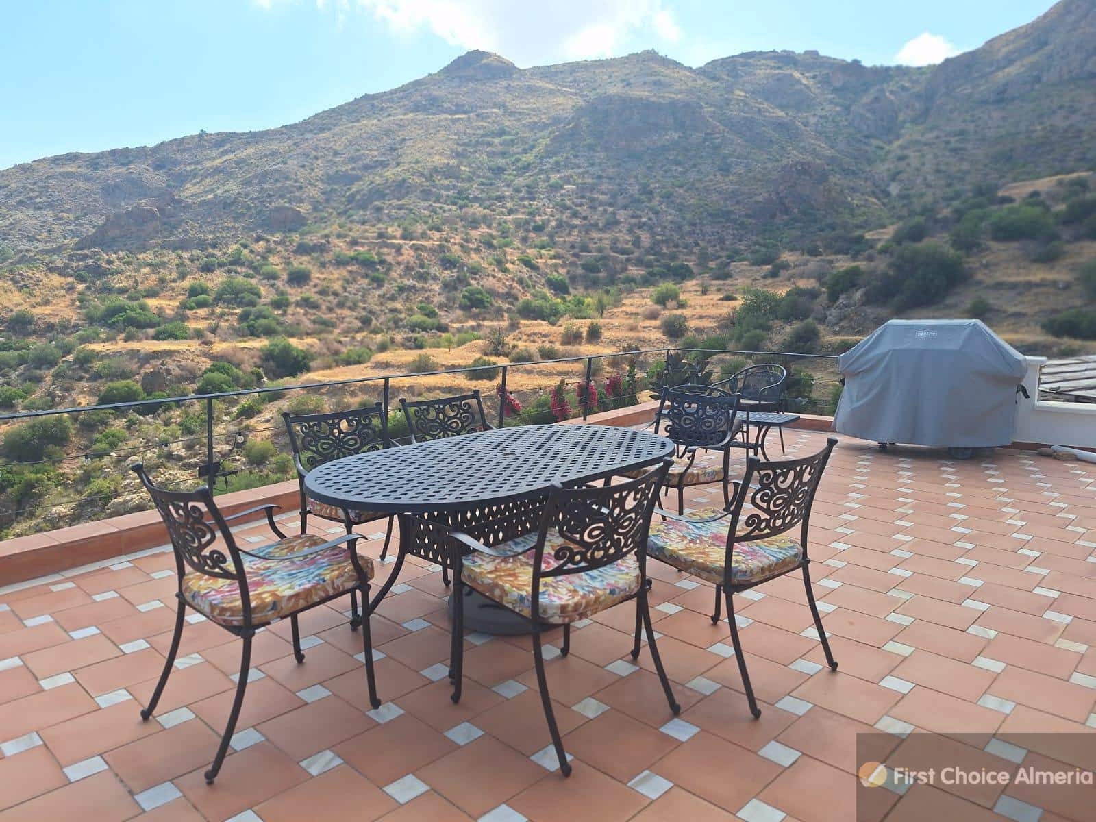 Chalet de 4 habitaciones en Mojácar en venta con garaje - 795.000 € (Ref: 9337771)