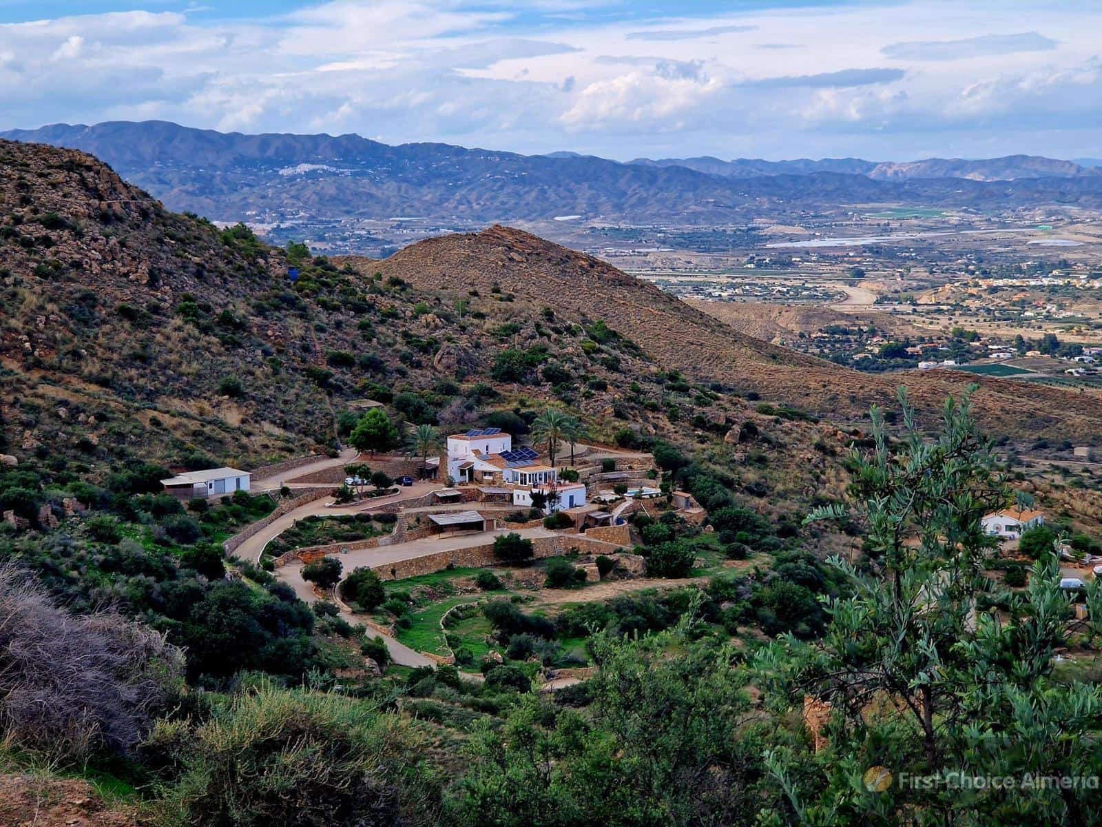Chalet de 4 habitaciones en Mojácar en venta con garaje - 795.000 € (Ref: 9337771)