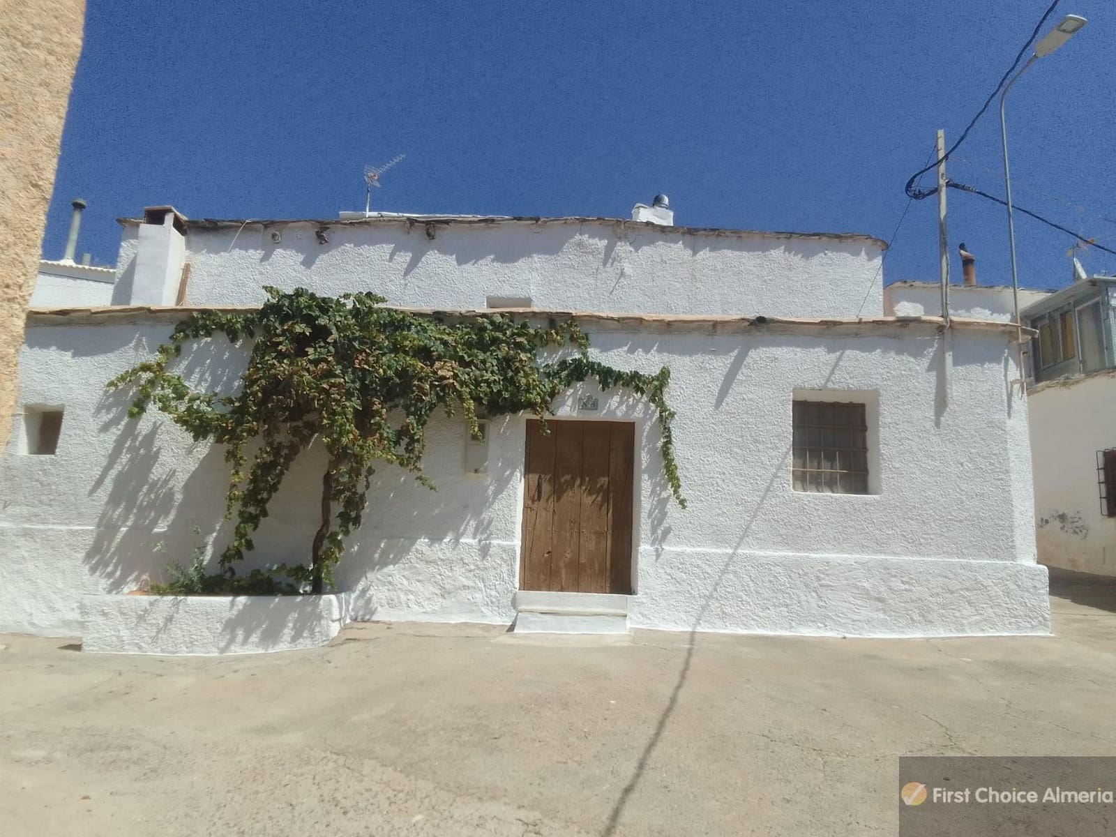 4 soverom Villa til salgs i Gergal - € 65 000 (Ref: 9395859)