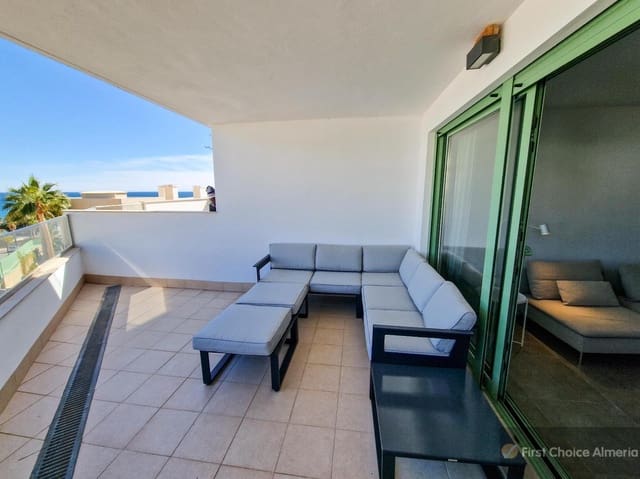 2 makuuhuone Huoneisto myytävänä paikassa Almería kaupunki mukana uima-altaan 
autotalli - 299 000 € (Ref: 9503966)