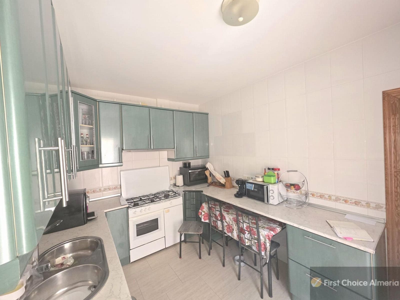 3 quarto Moradia para venda em El Real com piscina garagem - 215 000 € (Ref: 9913394)