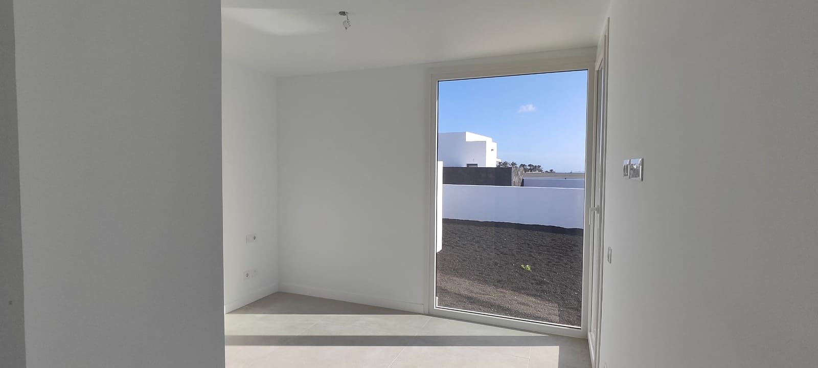 2 sovrum Villa till salu i Yaiza med pool garage - 525 000 € (Ref: 9669700)