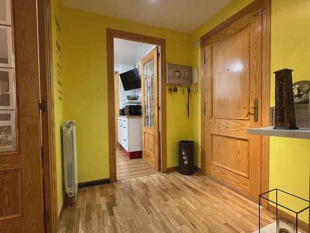 3 Zimmer Wohnung zu verkaufen in Sabiñánigo mit Garage - 172.500 € (Ref: 10046221)