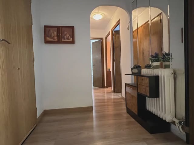 2 Zimmer Wohnung zu verkaufen in Jaca - 195.000 € (Ref: 10046222)