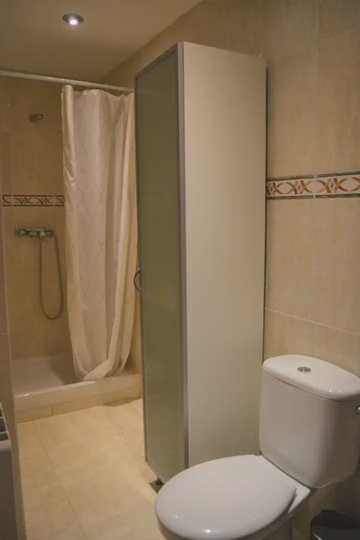 3 sypialnia Dom na sprzedaż w Jaca z garażem - 220 000 € (Ref: 9963451)
