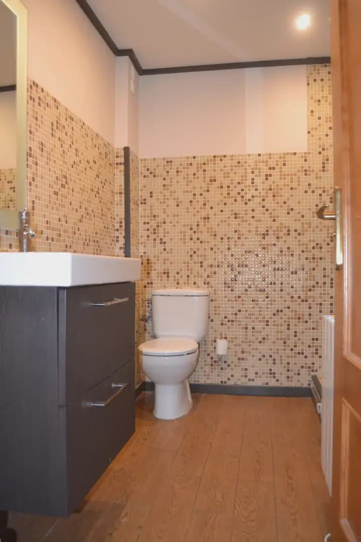 3 sypialnia Dom na sprzedaż w Jaca z garażem - 220 000 € (Ref: 9963451)