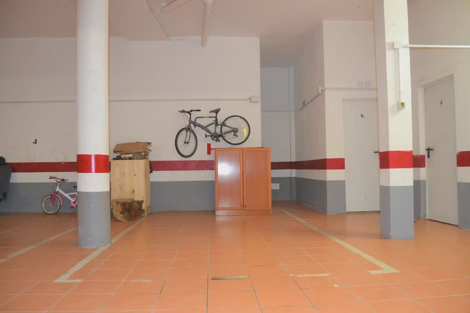 3 sypialnia Dom na sprzedaż w Jaca z garażem - 220 000 € (Ref: 9963451)