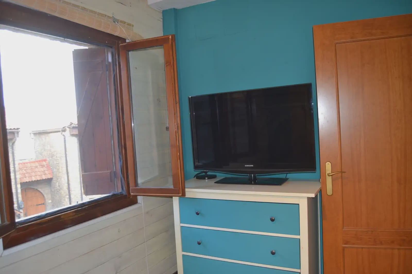 3 sypialnia Dom na sprzedaż w Jaca z garażem - 220 000 € (Ref: 9963451)