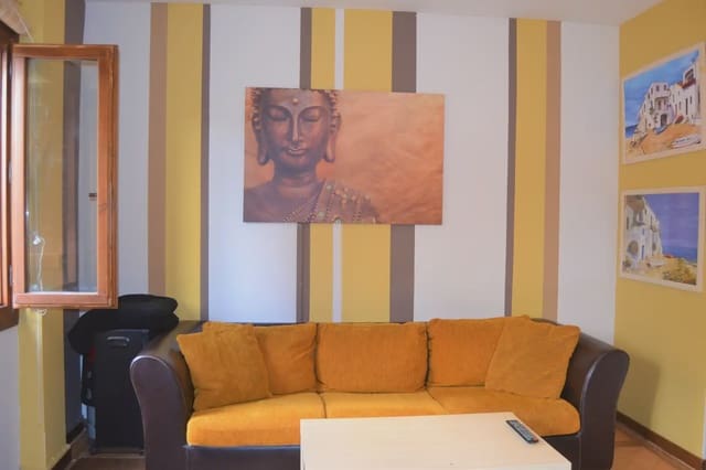 3 sypialnia Dom na sprzedaż w Jaca z garażem - 220 000 € (Ref: 9963451)