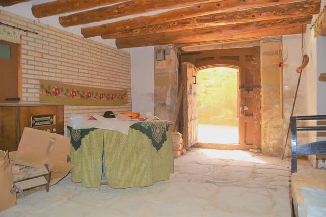 4 bedroom Finca/Country House for sale in Murillo de Gállego with garage - € 590,900 (Ref: 9963453)
