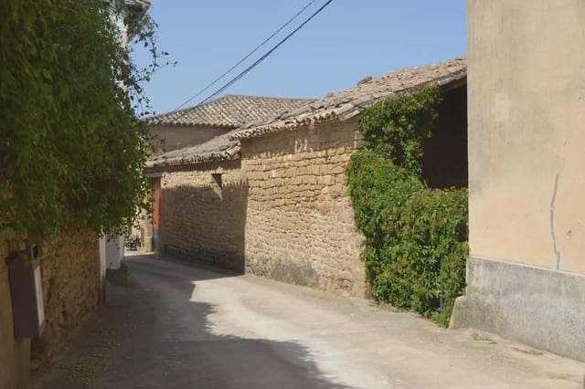 4 bedroom Finca/Country House for sale in Murillo de Gállego with garage - € 590,900 (Ref: 9963453)