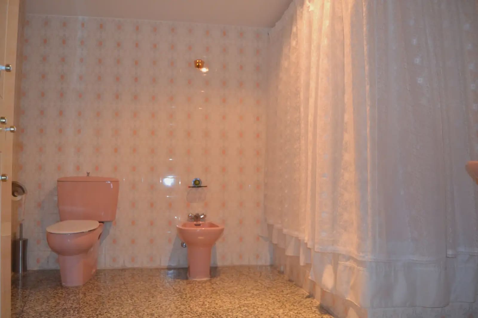 5 Zimmer Haus zu verkaufen in Jasa mit Garage - 205.000 € (Ref: 9963454)