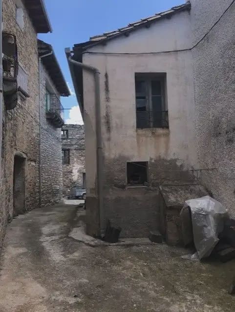 4 sypialnia Dom na sprzedaż w Valle de Hecho - 130 000 € (Ref: 9963457)