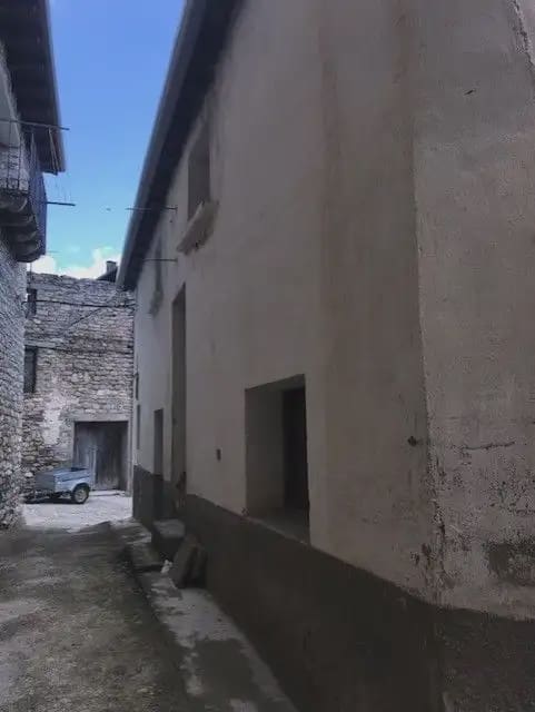 4 sypialnia Dom na sprzedaż w Valle de Hecho - 130 000 € (Ref: 9963457)