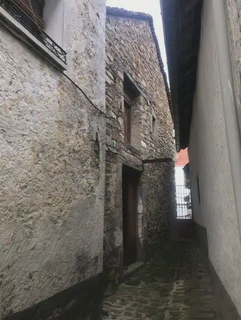 Haus zu verkaufen in Anso - 49.000 € (Ref: 9963460)
