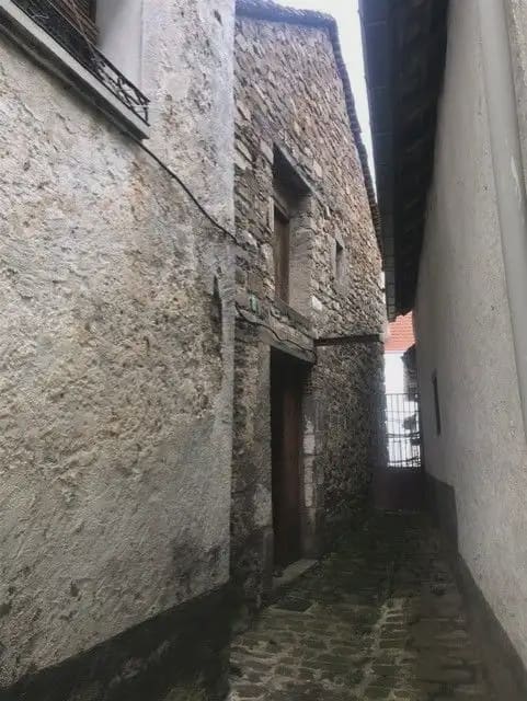 Haus zu verkaufen in Anso - 49.000 € (Ref: 9963460)
