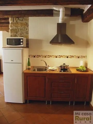 4 bedroom Business for sale in Santa Cruz de la Serós - € 290,000 (Ref: 9963462)