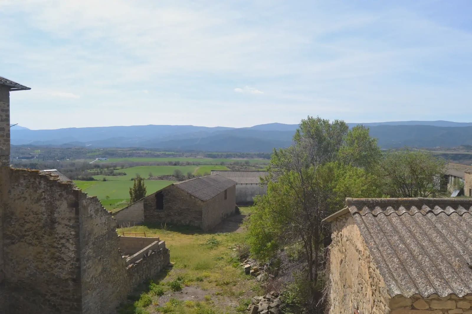 4 bedroom Finca/Country House for sale in Sabinanigo with garage - € 190,000 (Ref: 9963463)