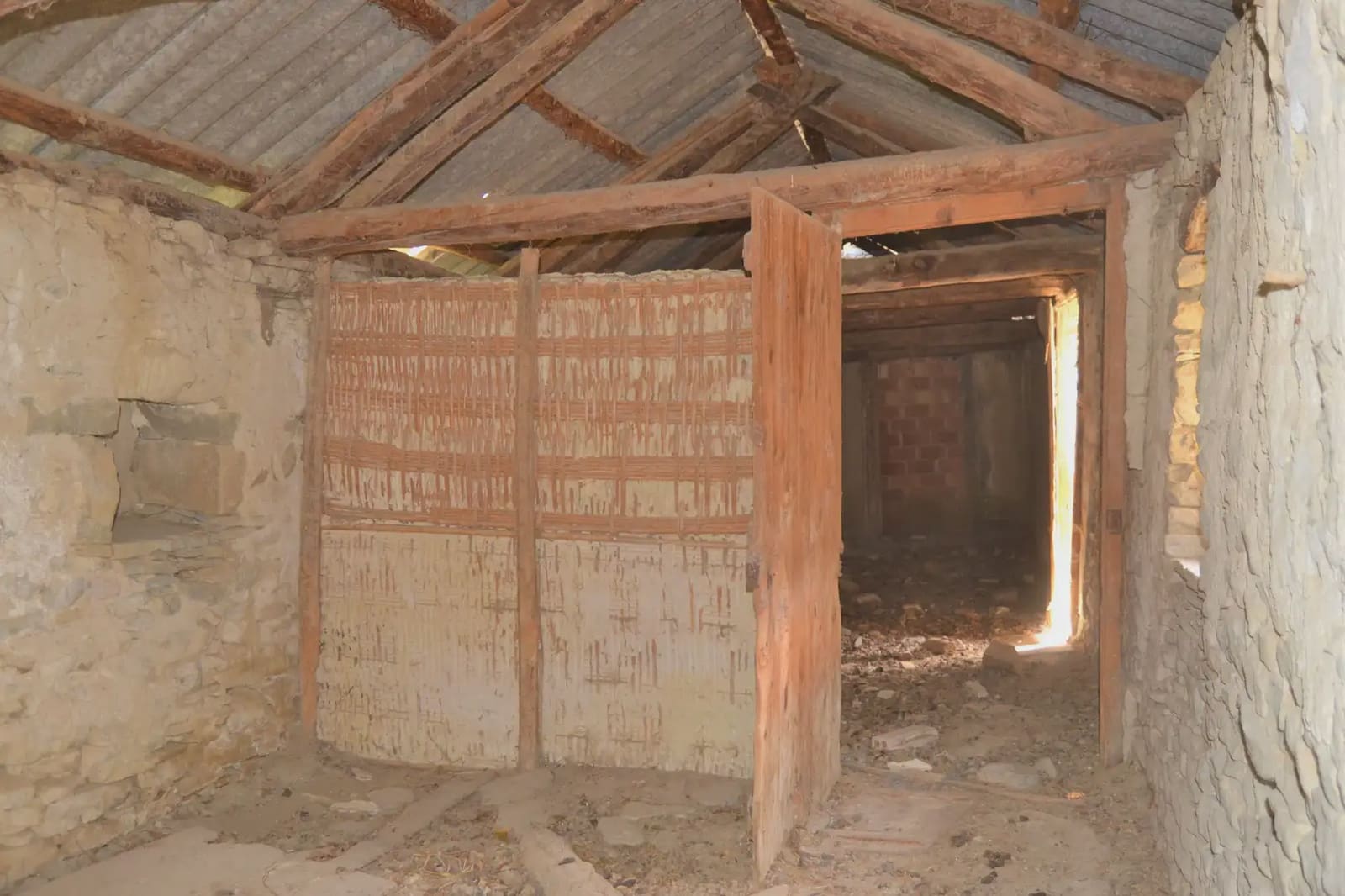4 bedroom Finca/Country House for sale in Sabinanigo with garage - € 190,000 (Ref: 9963463)