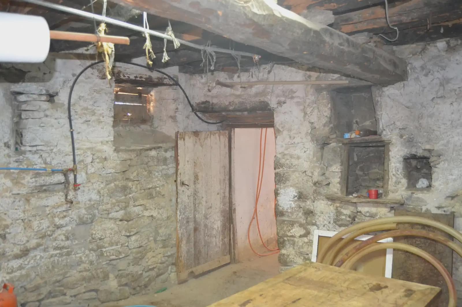 4 bedroom Finca/Country House for sale in Sabinanigo with garage - € 190,000 (Ref: 9963463)