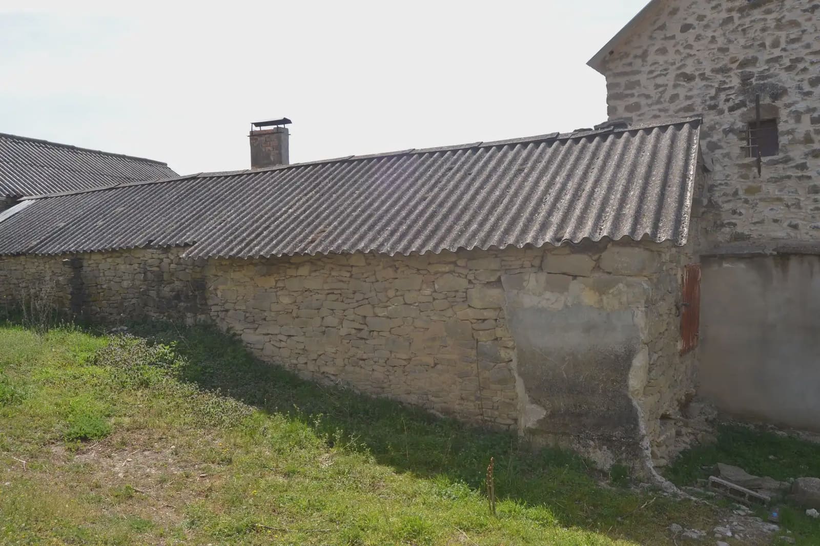 4 bedroom Finca/Country House for sale in Sabinanigo with garage - € 190,000 (Ref: 9963463)