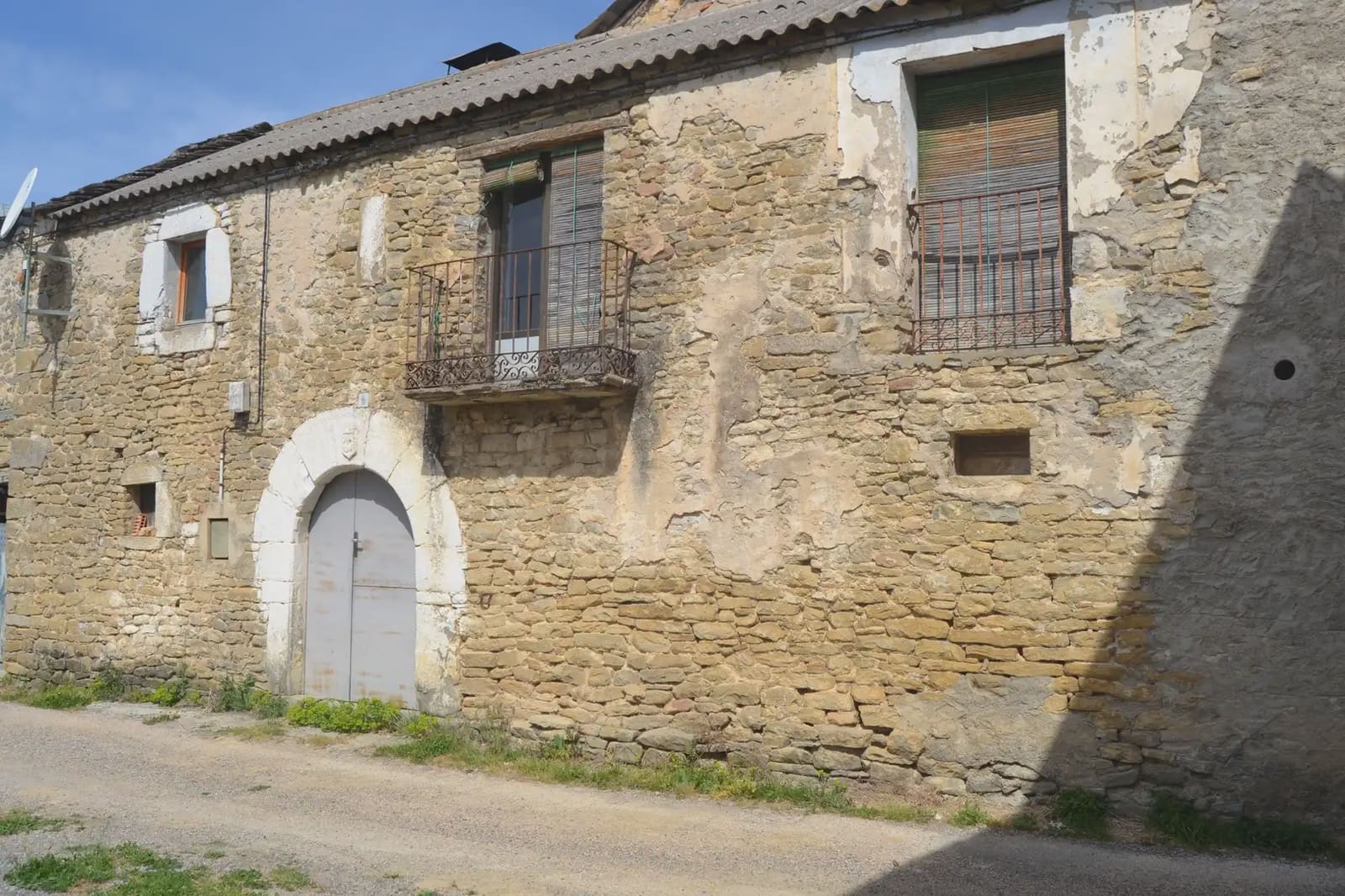 4 bedroom Finca/Country House for sale in Sabinanigo with garage - € 190,000 (Ref: 9963463)