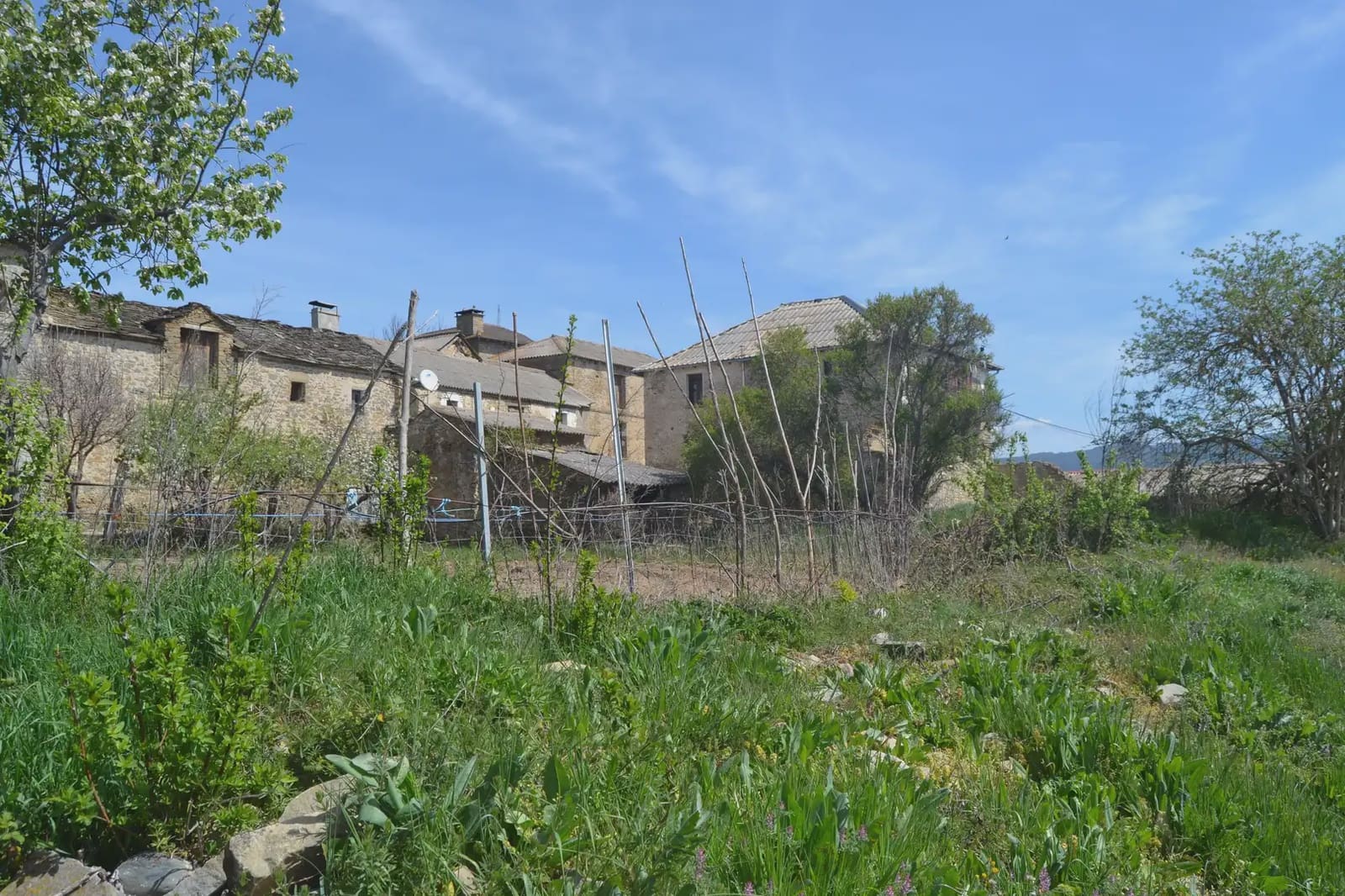 4 bedroom Finca/Country House for sale in Sabinanigo with garage - € 190,000 (Ref: 9963463)