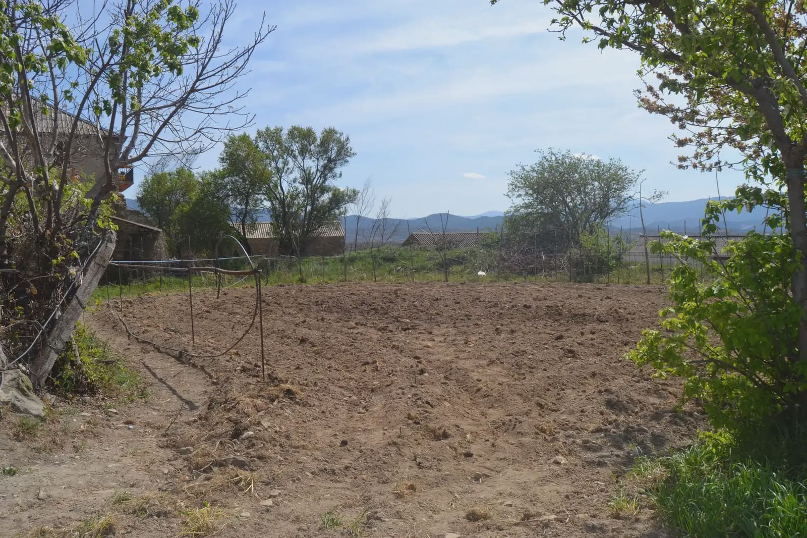 4 bedroom Finca/Country House for sale in Sabinanigo with garage - € 190,000 (Ref: 9963463)