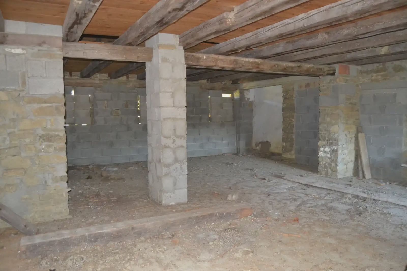 3 Zimmer Haus zu verkaufen in Las Penas de Riglos - 60.000 € (Ref: 9963465)