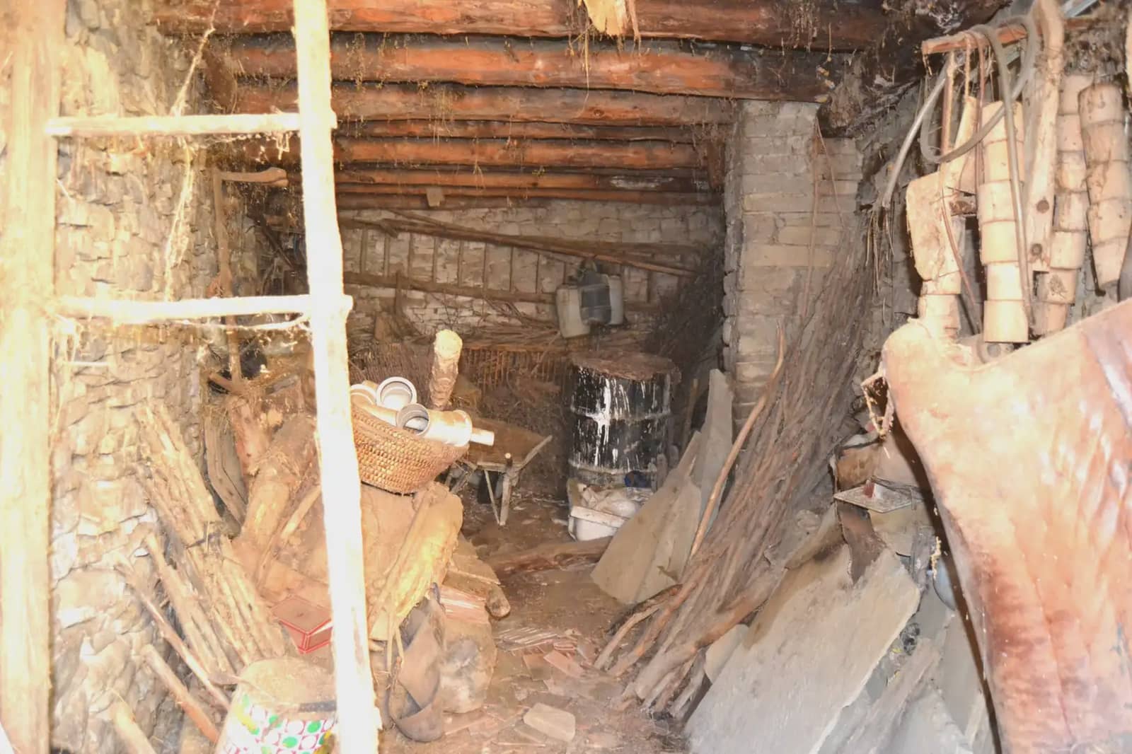 3 Zimmer Haus zu verkaufen in Las Penas de Riglos - 60.000 € (Ref: 9963465)