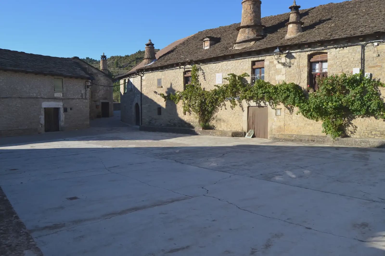 3 Zimmer Haus zu verkaufen in Las Penas de Riglos - 60.000 € (Ref: 9963465)