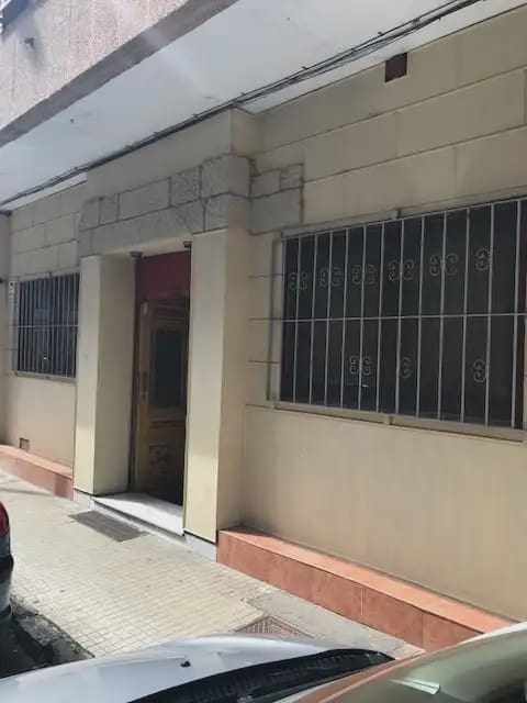 Commercial for sale in Jaca - € 120,000 (Ref: 9963467)