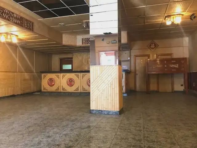 Commercial for sale in Jaca - € 120,000 (Ref: 9963467)