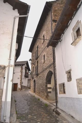 6 bedroom Finca/Country House for sale in Borau - € 349,000 (Ref: 9963468)