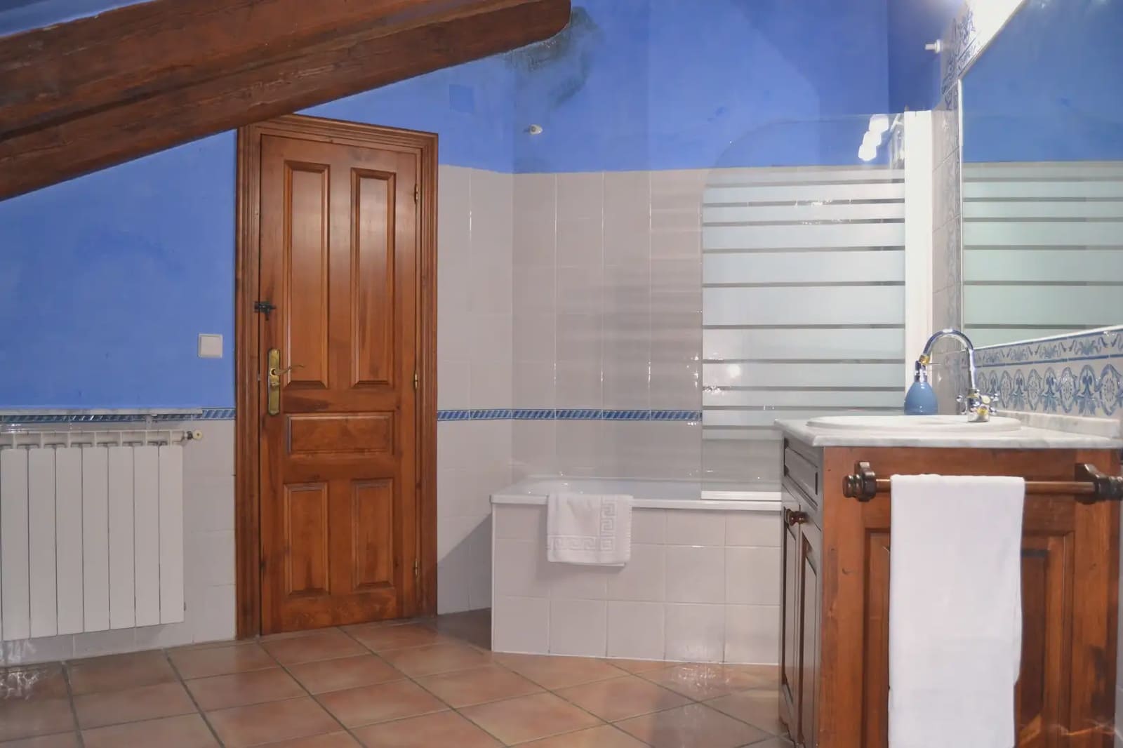 6 bedroom Finca/Country House for sale in Borau - € 349,000 (Ref: 9963468)