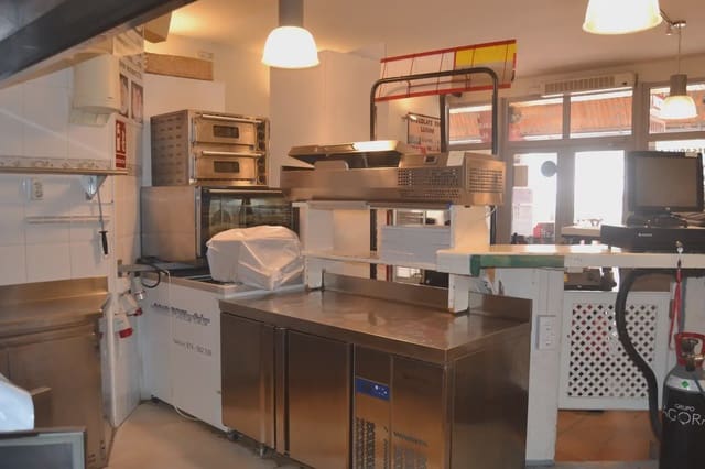 Commercial for sale in Aisa - € 203,000 (Ref: 9963473)