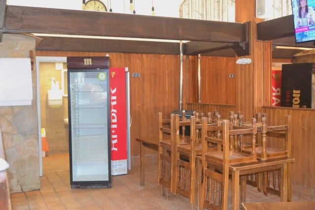 Commercial for sale in Aisa - € 295,000 (Ref: 9963474)