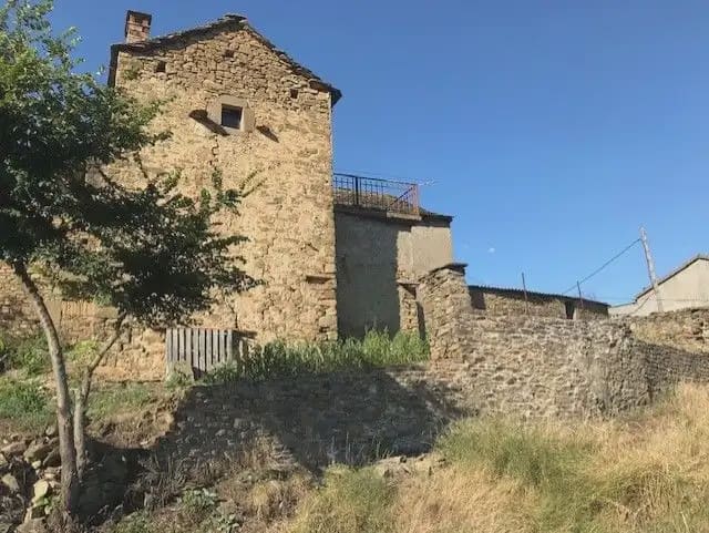 5 bedroom Finca/Country House for sale in Javierrelatre with garage - € 200,000 (Ref: 9963476)