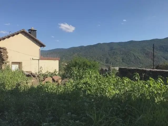 5 bedroom Finca/Country House for sale in Javierrelatre, Caldearenas with garage - € 200,000 (Ref: 9963476)