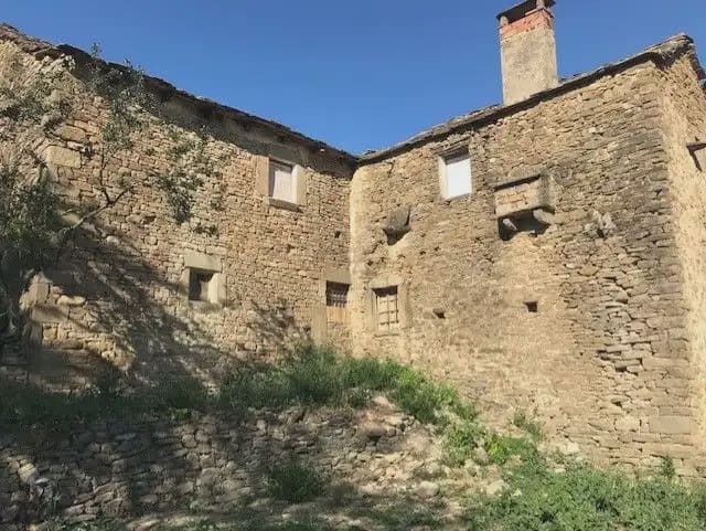 5 bedroom Finca/Country House for sale in Javierrelatre with garage - € 200,000 (Ref: 9963476)