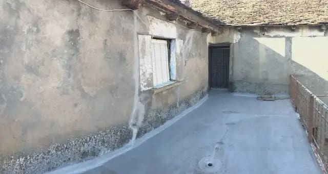 5 bedroom Finca/Country House for sale in Javierrelatre with garage - € 200,000 (Ref: 9963476)