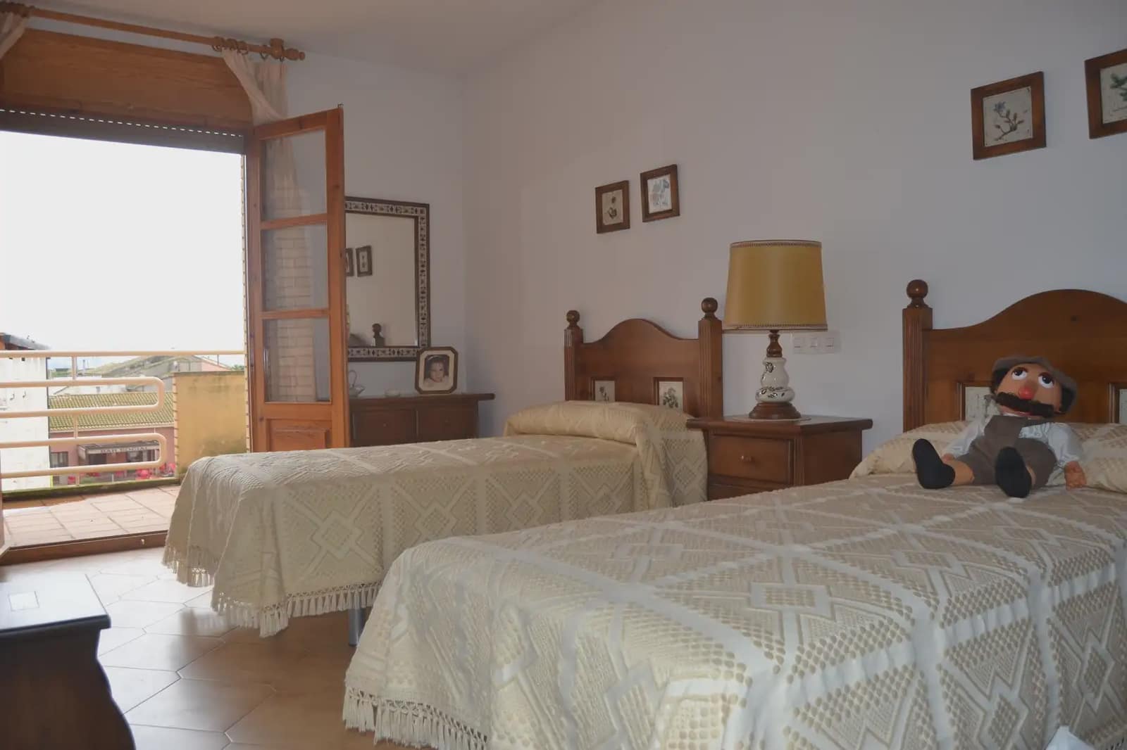 7 bedroom Villa for sale in Albalatillo with garage - € 320,000 (Ref: 9963481)