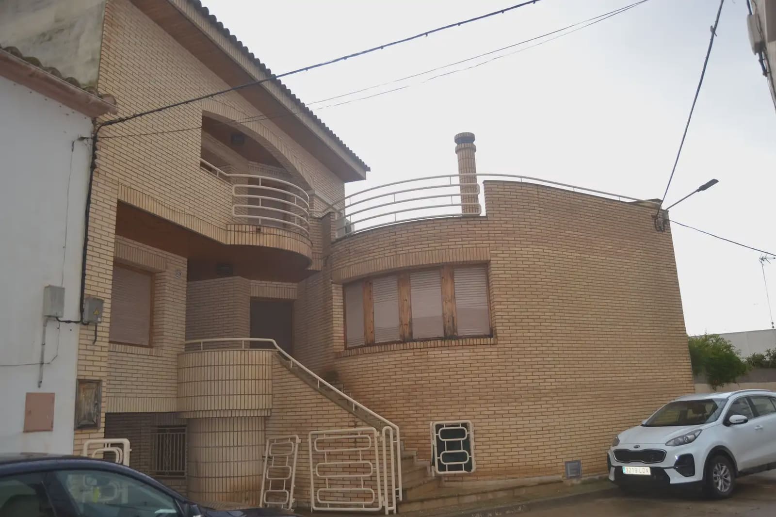 7 bedroom Villa for sale in Albalatillo with garage - € 320,000 (Ref: 9963481)