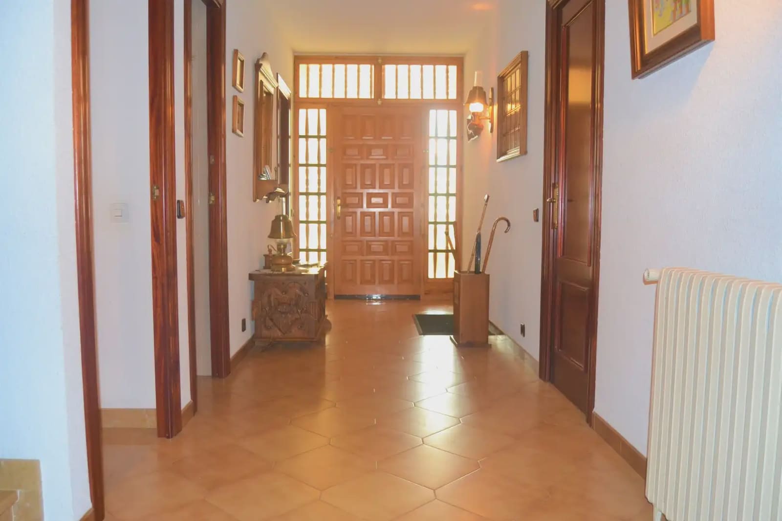 7 bedroom Villa for sale in Albalatillo with garage - € 320,000 (Ref: 9963481)
