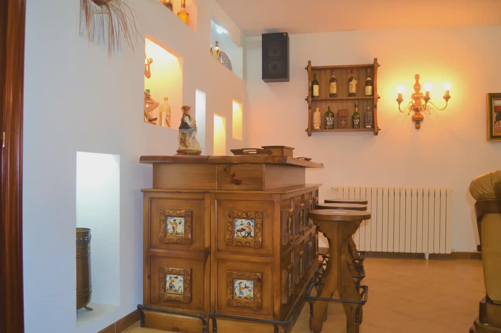 7 bedroom Villa for sale in Albalatillo with garage - € 320,000 (Ref: 9963481)