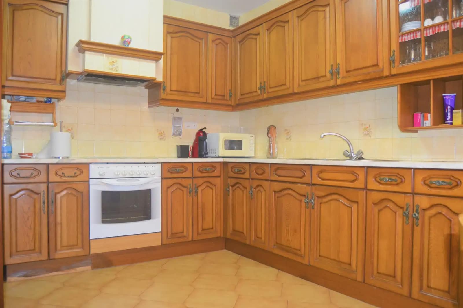 7 bedroom Villa for sale in Albalatillo with garage - € 320,000 (Ref: 9963481)