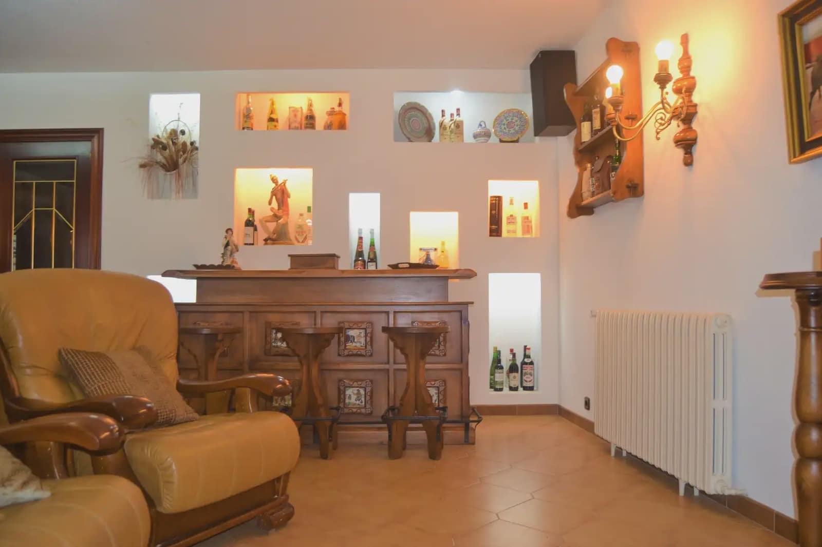 7 bedroom Villa for sale in Albalatillo with garage - € 320,000 (Ref: 9963481)