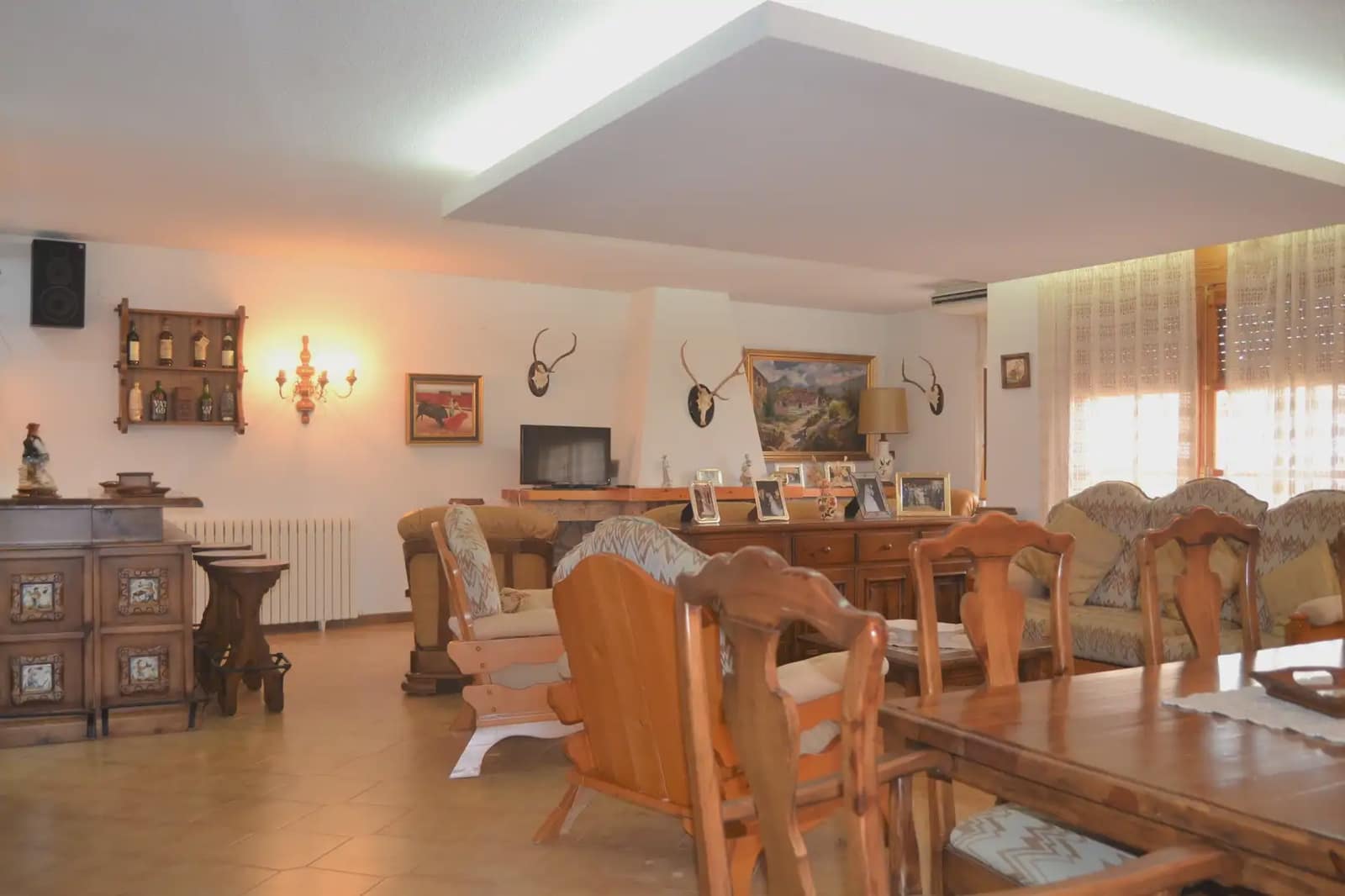 7 bedroom Villa for sale in Albalatillo with garage - € 320,000 (Ref: 9963481)