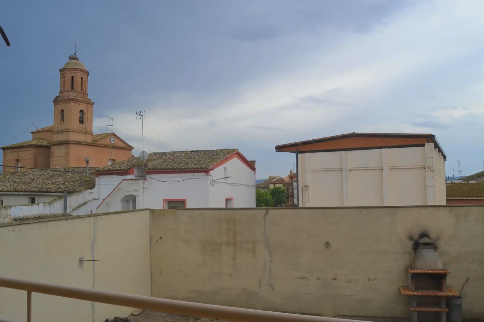 7 bedroom Villa for sale in Albalatillo with garage - € 320,000 (Ref: 9963481)